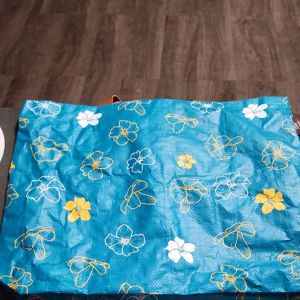 Mahina Made Puakenikeni Reusable Tote